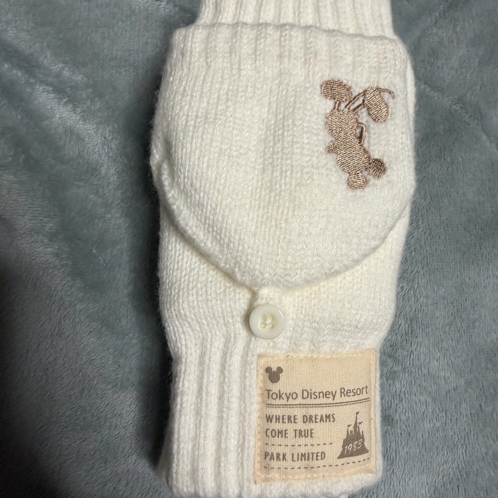 White Adult  Mittens